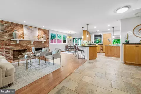6202 W Halbert Rd, Bethesda, MD 20817