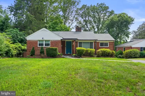 6116 Massachusetts Ave, Bethesda, MD 20816
