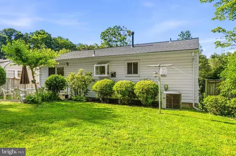 Exterior - 4116 Fogel Ln, Silver Spring, MD 20906 photo 8 of 9