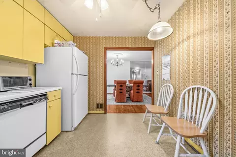 Kitchen - 4116 Fogel Ln, Silver Spring, MD 20906 photo 4 of 4
