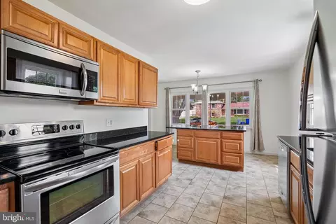 Kitchen - 2806 Vixen Ln, Silver Spring, MD 20906 photo 4 of 5