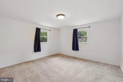 Bedroom - 2806 Vixen Ln, Silver Spring, MD 20906 photo 5 of 6