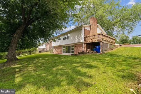Exterior - 2806 Vixen Ln, Silver Spring, MD 20906 photo 5 of 14