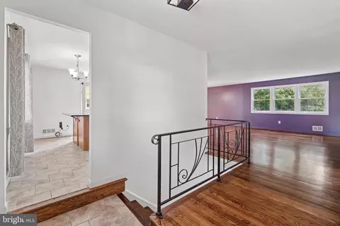 Entry Way - 2806 Vixen Ln, Silver Spring, MD 20906 photo 1 of 6