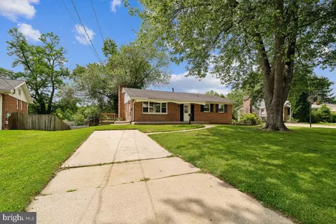 Exterior - 2806 Vixen Ln, Silver Spring, MD 20906 photo 7 of 14