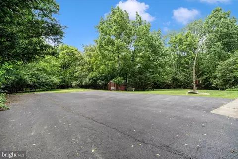 Exterior - 25930 Ridge Rd, Damascus, MD 20872 photo 9 of 11
