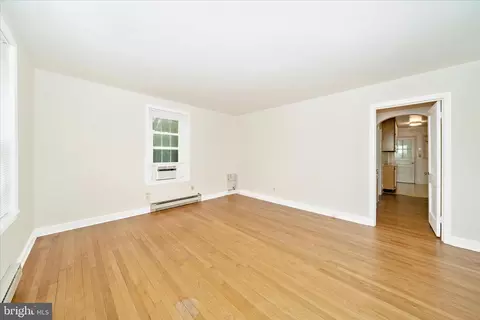 Living - 25930 Ridge Rd, Damascus, MD 20872 photo 1 of 6