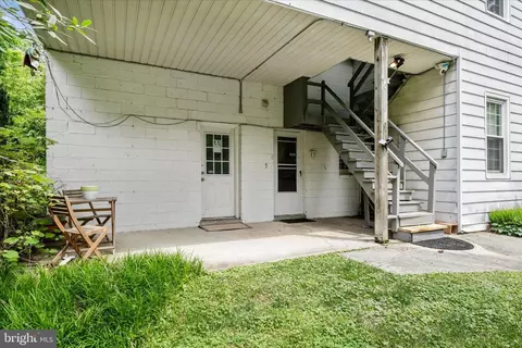 Exterior - 25930 Ridge Rd, Damascus, MD 20872 photo 7 of 11