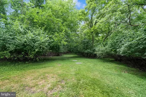 Exterior - 25930 Ridge Rd, Damascus, MD 20872 photo 3 of 11