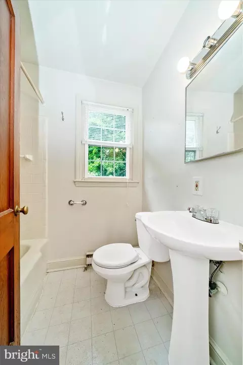 Bath - 25930 Ridge Rd, Damascus, MD 20872 photo 3 of 4