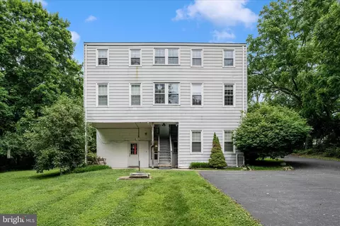 Exterior - 25930 Ridge Rd, Damascus, MD 20872 photo 4 of 11
