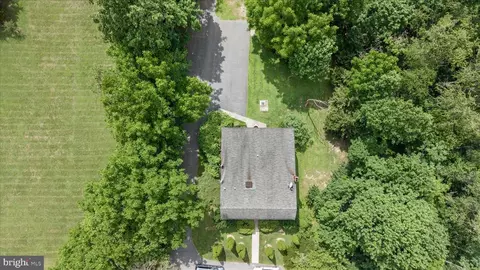 View/Area - 25930 Ridge Rd, Damascus, MD 20872 photo 2 of 2