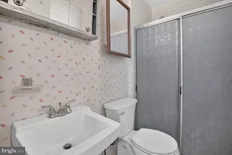 Bath - 1326 Gresham Rd, Silver Spring, MD 20904 photo 1 of 2