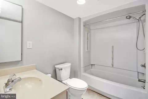 Bath - 15107 Interlachen Dr #2-409, Silver Spring, MD 20906 photo 1 of 4