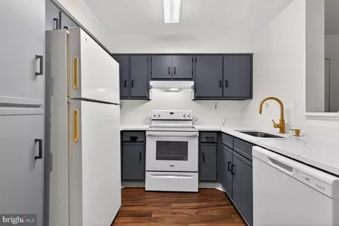 18503 Boysenberry Dr #121, Gaithersburg, MD 20879