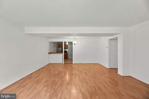 Living - 2344 Sun Valley Cir #2-AB, Silver Spring, MD 20906 photo 4 of 9