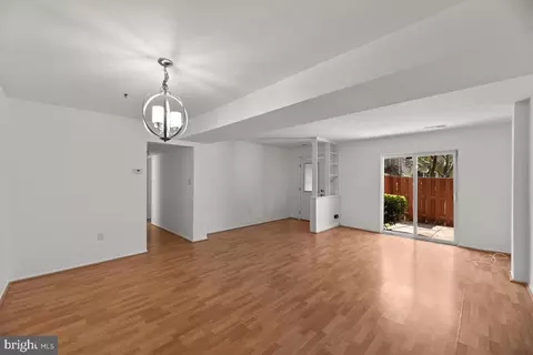 Living - 2344 Sun Valley Cir #2-AB, Silver Spring, MD 20906 photo 2 of 9