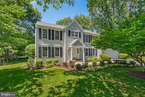 4913 Continental Dr, Olney, MD 20832