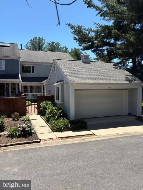 20643 Highland Hall Dr, Montgomery Village, MD 20886