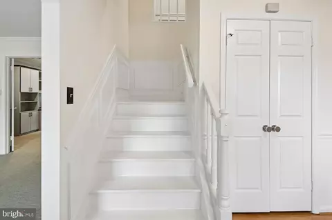 Entry Way - 22 Locustwood Ct, Silver Spring, MD 20905 photo 8 of 12