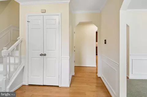 Entry Way - 22 Locustwood Ct, Silver Spring, MD 20905 photo 4 of 12