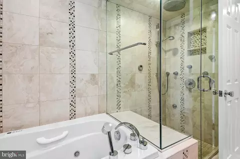 Bath - 22 Locustwood Ct, Silver Spring, MD 20905 photo 3 of 5