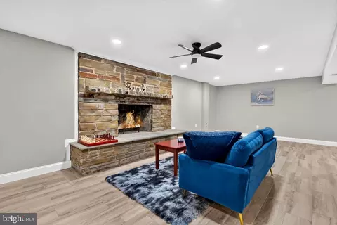 Living - 15304 Durant St, Silver Spring, MD 20905 photo 4 of 5