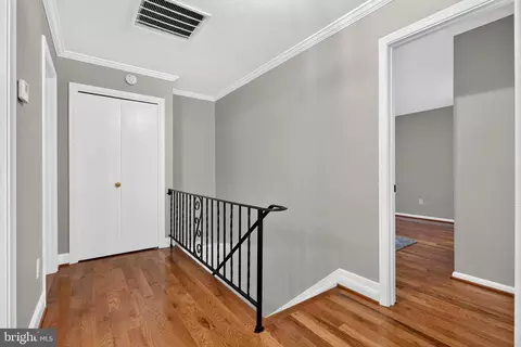 Entry Way - 15304 Durant St, Silver Spring, MD 20905 photo 7 of 10