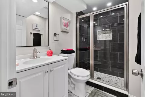 Bath - 15304 Durant St, Silver Spring, MD 20905 photo 8 of 8