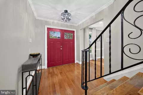 Entry Way - 15304 Durant St, Silver Spring, MD 20905 photo 2 of 10