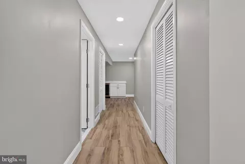 Entry Way - 15304 Durant St, Silver Spring, MD 20905 photo 8 of 10