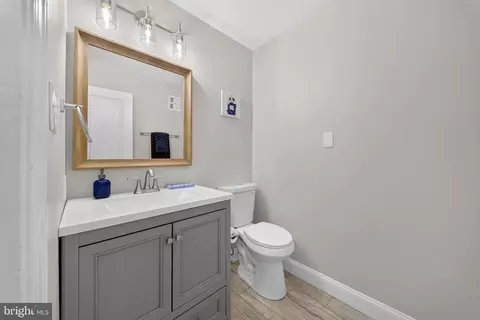 Entry Way - 15304 Durant St, Silver Spring, MD 20905 photo 6 of 10