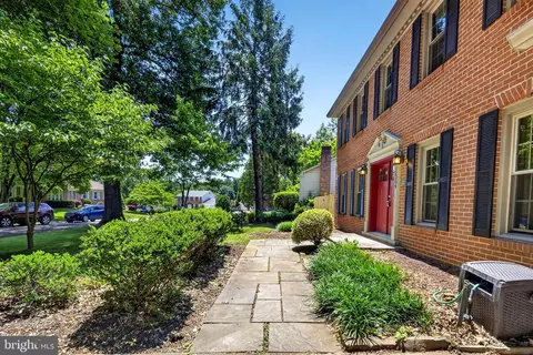 Exterior - 15304 Durant St, Silver Spring, MD 20905 photo 5 of 13