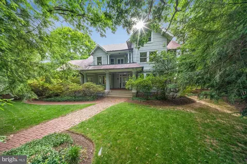 5 Chevy Chase Cir, Chevy Chase, MD 20815
