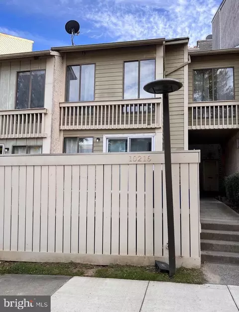 10216 Ridgeline Dr, Montgomery Village, MD 20886