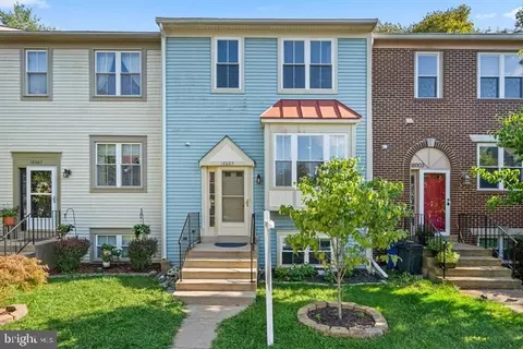 18005 Sunset Lake Ct, Olney, MD 20832