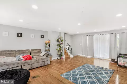 Living - 4416 Mahan Rd, Silver Spring, MD 20906 photo 2 of 5