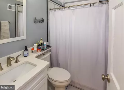 Bath - 3702 May St, Silver Spring, MD 20906 photo 2 of 7