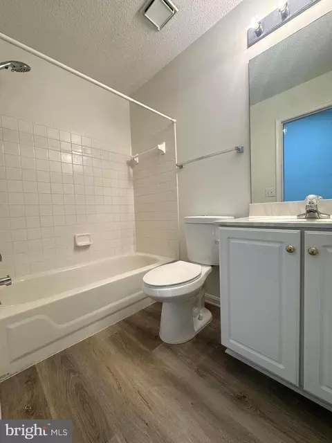 Bath - 15110 Deer Valley Ter, Silver Spring, MD 20906 photo 3 of 3