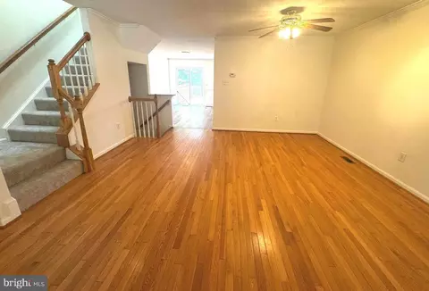 Living - 15110 Deer Valley Ter, Silver Spring, MD 20906 photo 4 of 10