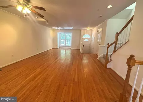 Living - 15110 Deer Valley Ter, Silver Spring, MD 20906 photo 8 of 10