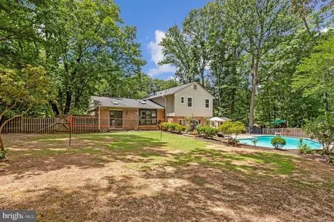 11117 Whisperwood Ln, North Bethesda, MD 20852