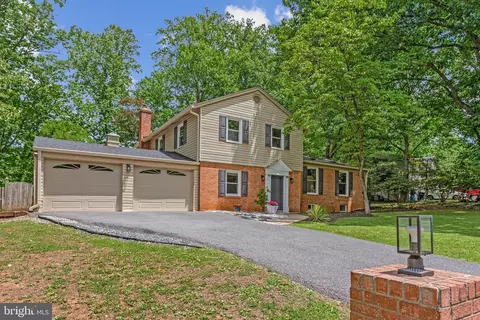 11117 Whisperwood Ln, North Bethesda, MD 20852
