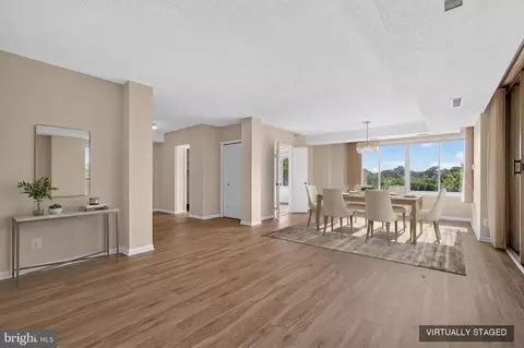 5802 Nicholson Ln #2-602, North Bethesda, MD 20852