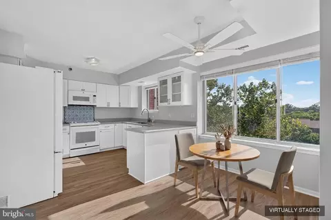 5802 Nicholson Ln #2-602, North Bethesda, MD 20852