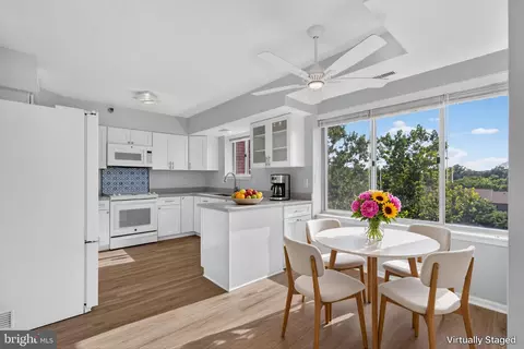 5802 Nicholson Ln #2-602, North Bethesda, MD 20852