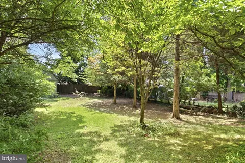 Exterior - 8715 Geren Rd, Silver Spring, MD 20901 photo 5 of 9