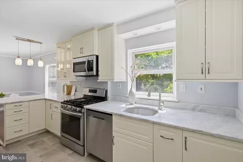 Kitchen - 8715 Geren Rd, Silver Spring, MD 20901 photo 2 of 6