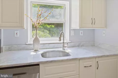 Kitchen - 8715 Geren Rd, Silver Spring, MD 20901 photo 3 of 6