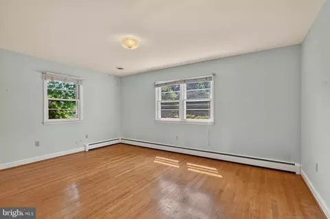 Bedroom - 14604 Peach Orchard Rd, Silver Spring, MD 20905 photo 1 of 4